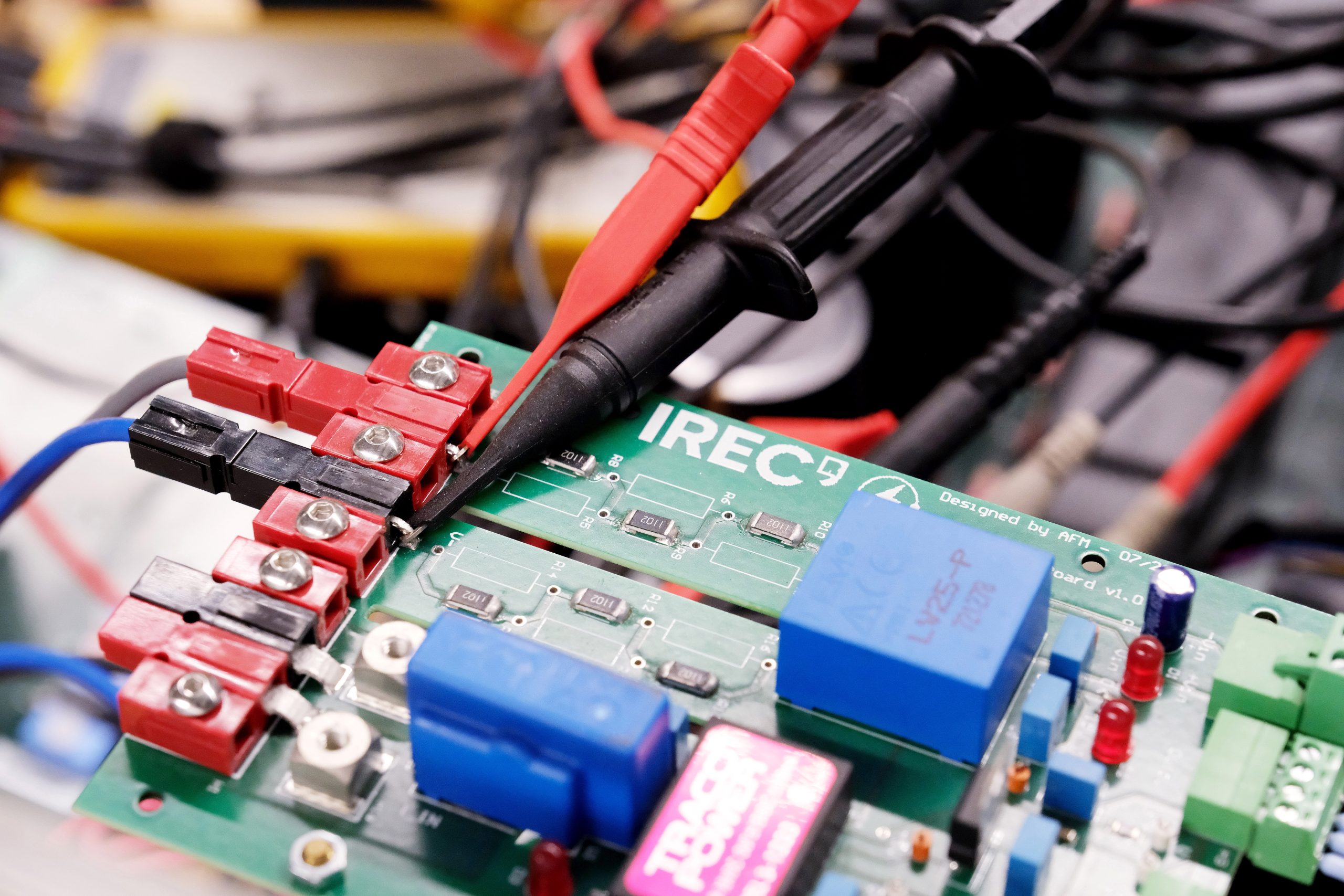 Electronic circuit board with integrated chips, representing advanced computing systems for energy management, smart grids and digital energy system optimization research.